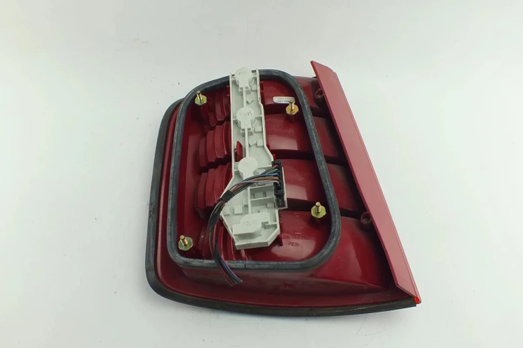 LAMPA PRAWY TYŁ SKODA FABIA I 6Y 1.2 6Y9945112B