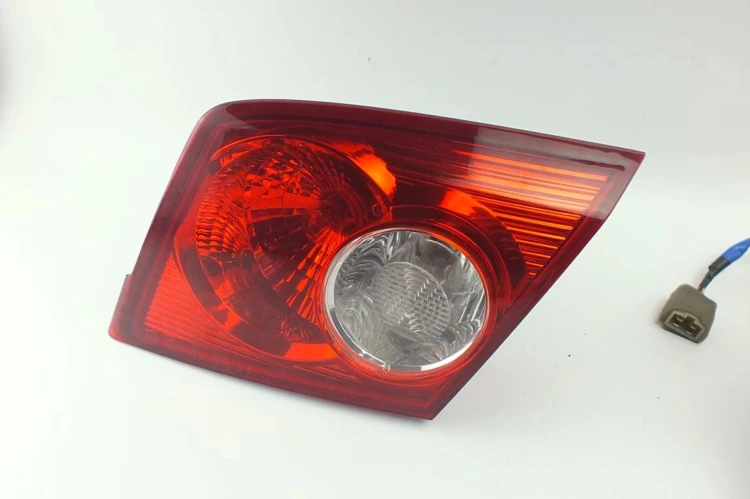 LAMPA PRAWY TYŁ CHEVROLET LACETTI 1.4 16V