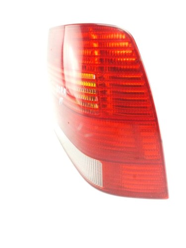 LAMPA PRAWY TYŁ VOLKSWAGEN BORA (1998-2005) 1.6