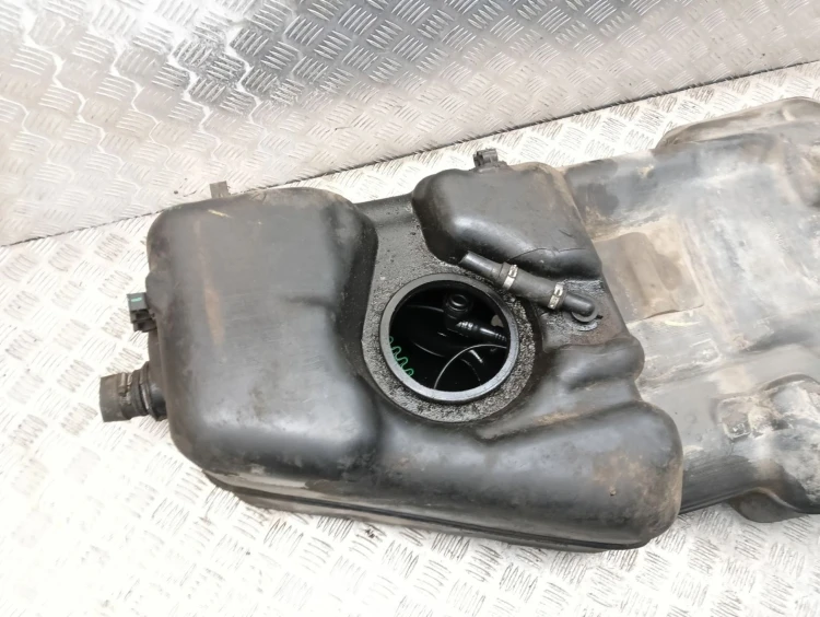 ZBIORNIK PALIWA BAK LAND ROVER RANGE ROVER SPORT I L320 (2005-2010) 3.6 D 2