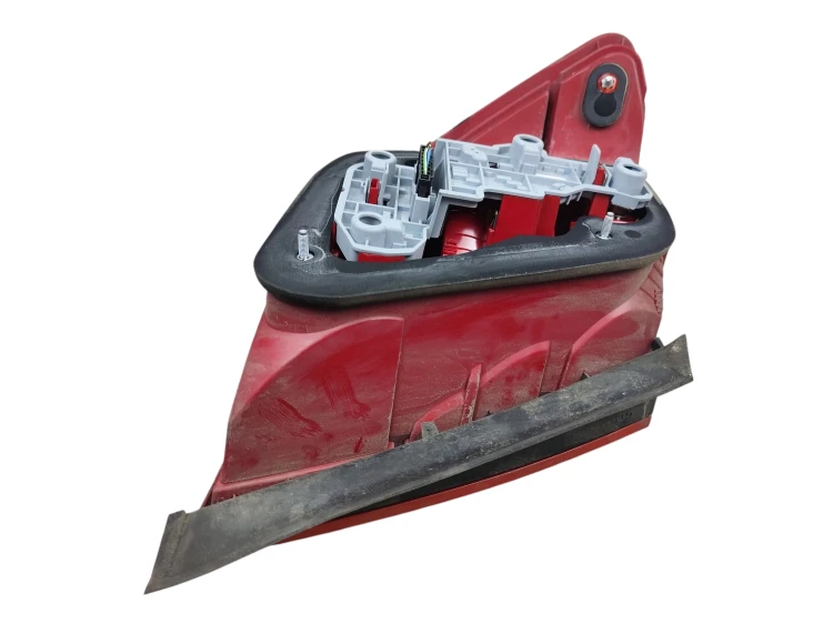 LAMPA PRAWY TYŁ MERCEDES C W204 (2007-2011) 1.6 KOMPRESSOR 156KM A204820386