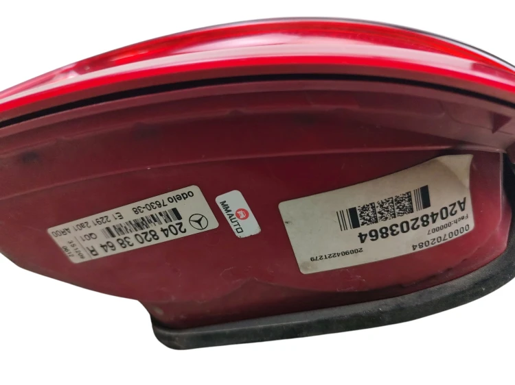 LAMPA PRAWY TYŁ MERCEDES C W204 (2007-2011) 1.6 KOMPRESSOR 156KM A204820386