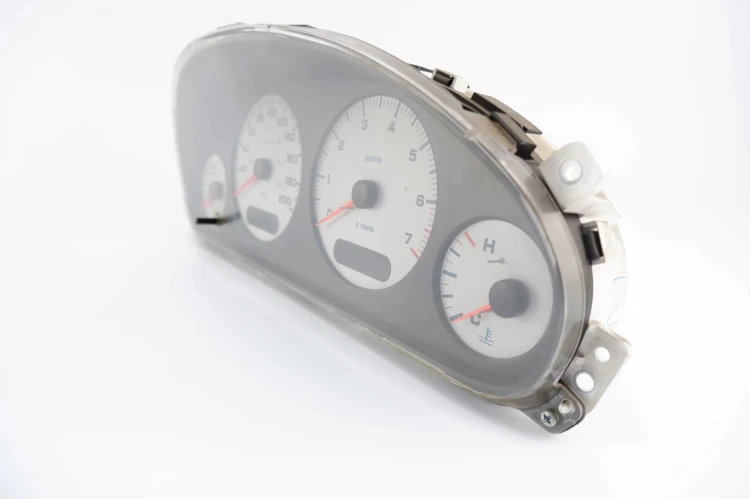 LICZNIK CHRYSLER VOYAGER IV (2001-2008) 3.3 V6 P04685749AI