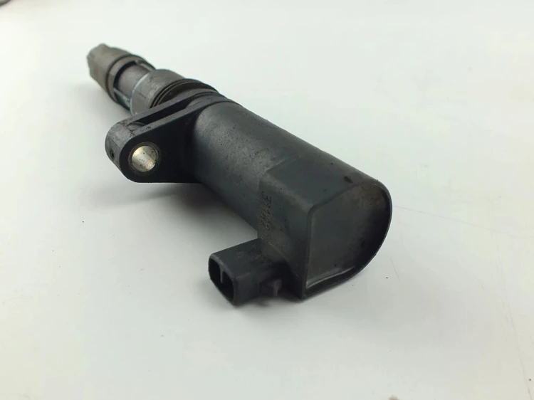 CEWKA ZAPŁONOWA RENAULT LAGUNA II (2001-2005) 1.8 16V 7700875000