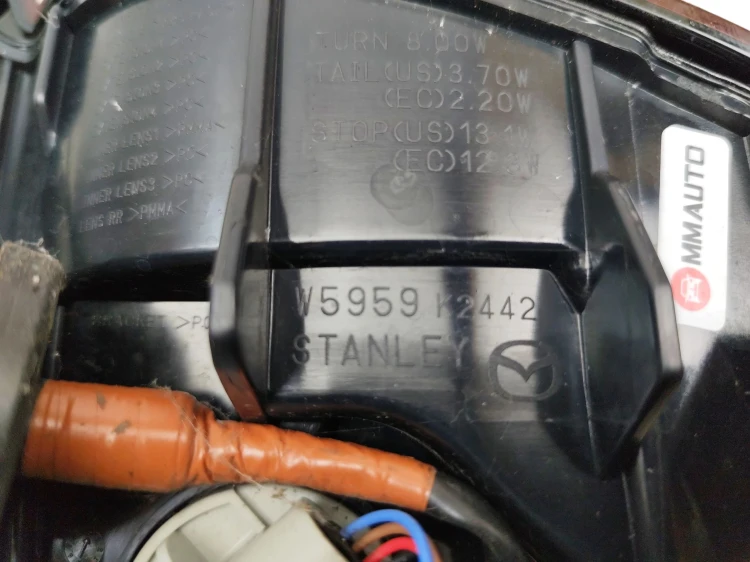 LAMPA PRAWY TYŁ MAZDA MX-30 (2020-) 35.5 kWh 145KM W5959K2442