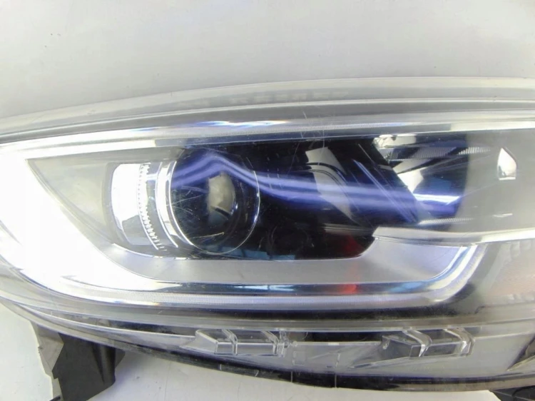 LAMPA PRAWY PRZÓD RENAULT KADJAR (2015-2018) 1.5 DCI 110KM 260107703R