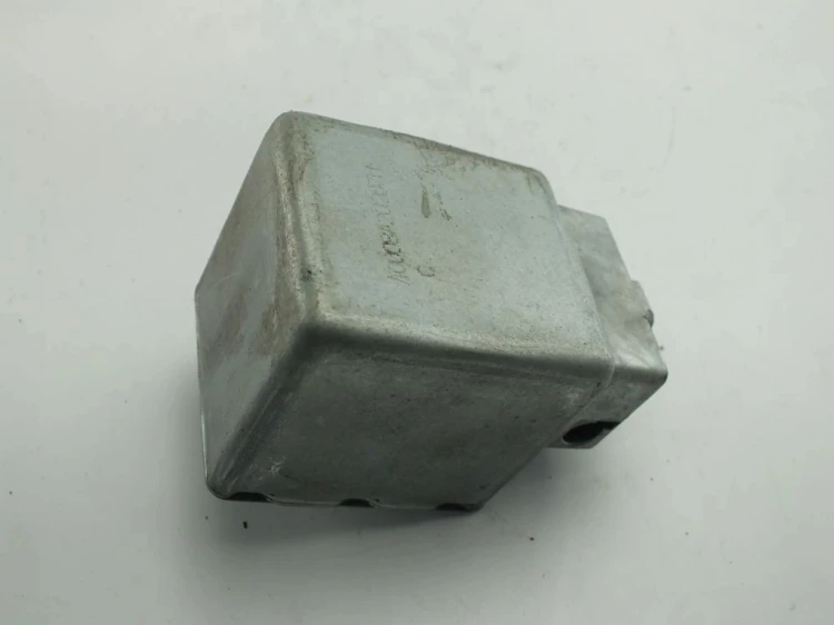RYGIEL BLOKADA KOLUMNY RENAULT SCENIC II LIFT (2006-2009) 8200604934