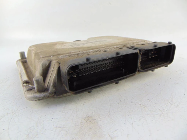 ZESTAW STARTOWY VOLKSWAGEN BORA (1998-2005) 1.9 TDI 038906012K