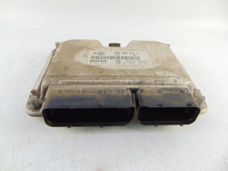 ZESTAW STARTOWY VOLKSWAGEN BORA (1998-2005) 1.9 TDI 038906012K