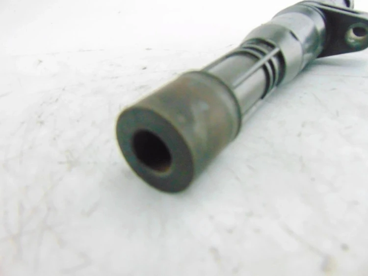 CEWKA ZAPŁONOWA RENAULT LAGUNA II (2001-2005) 1.6 16V 7700875000
