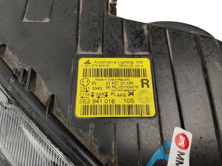 LAMPA PRAWY PRZÓD SKODA OCTAVIA III (2012-2016) 1.6 TDI 105KM 5E2941016
