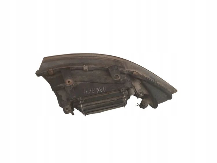 LAMPA PRAWY PRZÓD SEAT TOLEDO II (1999-2004) 1.6 16V 105KM
