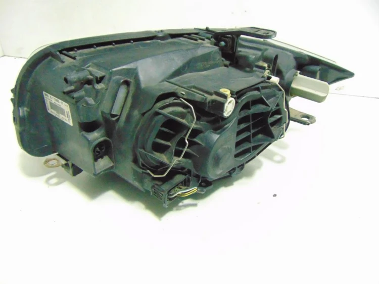 LAMPA PRAWY PRZÓD BMW E81 LIFT(2007-2011) 116i N43B20 122KM