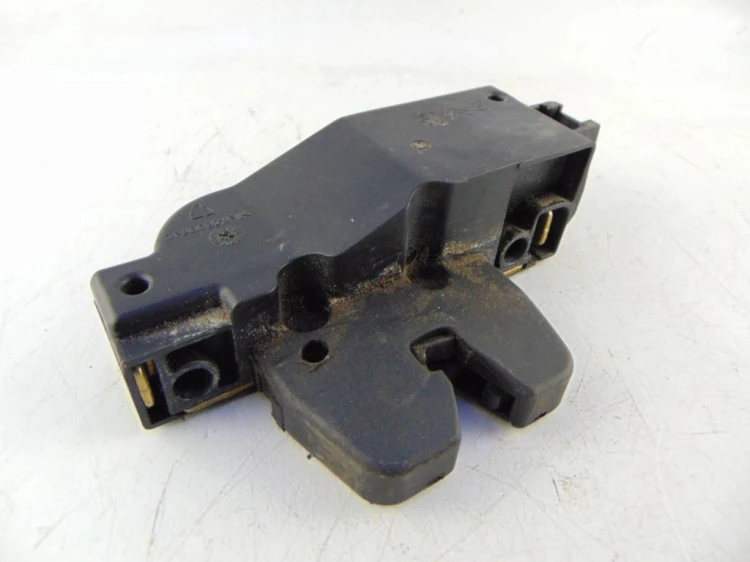 ZAMEK KLAPY BAGAŻNIKA CITROEN XSARA PICASSO (1999-2004) 9646091580
