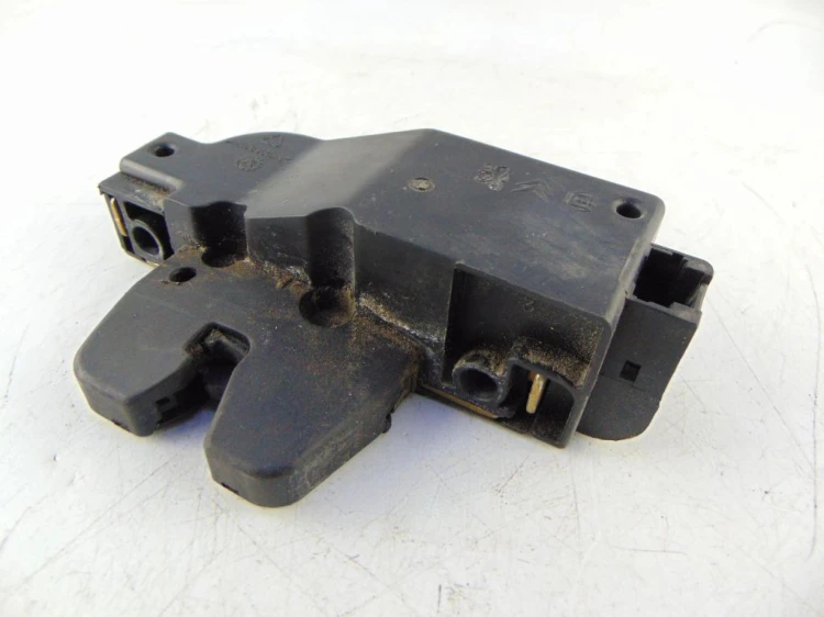 ZAMEK KLAPY BAGAŻNIKA CITROEN XSARA PICASSO (1999-2004) 9646091580
