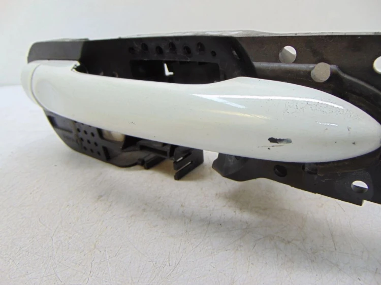 KLAMKA ZEWNĘTRZNA PRAWY PRZÓD RENAULT MEGANE III LIFT 1.5 DCI