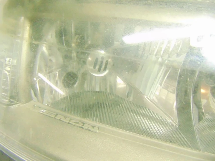 LAMPA PRAWY PRZÓD RENAULT LAGUNA II (2001-2005) 2.0 DCI