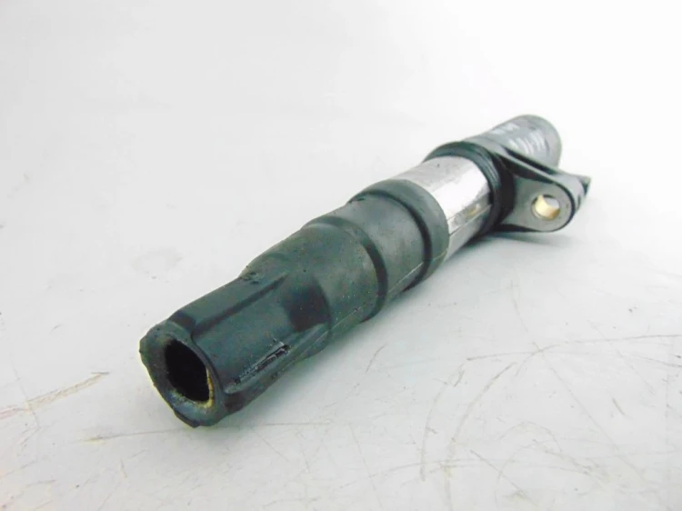 CEWKA ZAPŁONOWA RENAULT MEGANE III (2008-2013) 8200765882