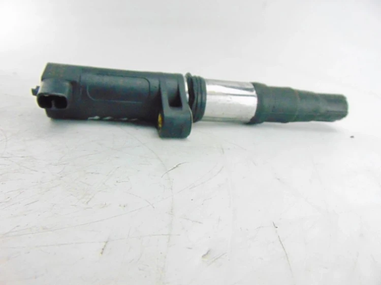 CEWKA ZAPŁONOWA RENAULT MEGANE III (2008-2013) 8200765882