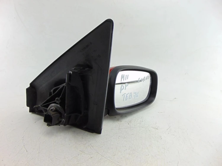 LUSTERKO PRAWE RENAULT MEGANE II LIFT (2005-2008) 1.9 DCI