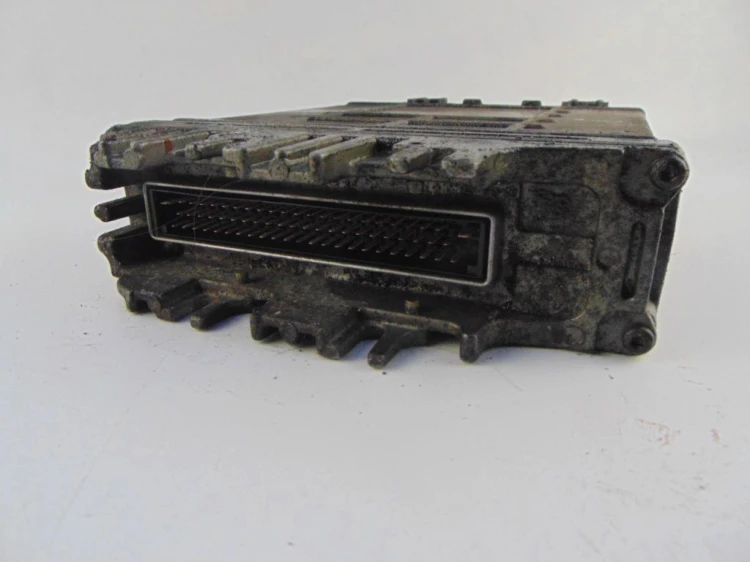 KOMPUTER STEROWNIK SILNIKA RENAULT SCENIC I LIFT (1999-2003) 7700105953