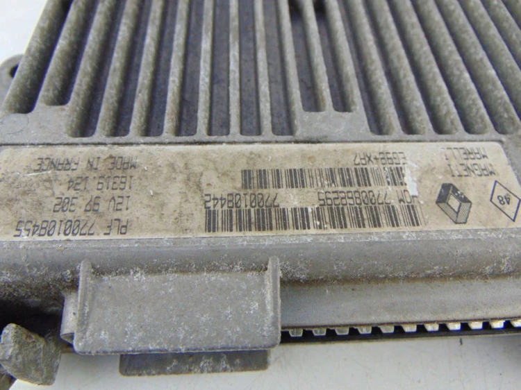 KOMPUTER STEROWNIK SILNIKA RENAULT CLIO II (1998-2003) 1.2 8V 7700868295
