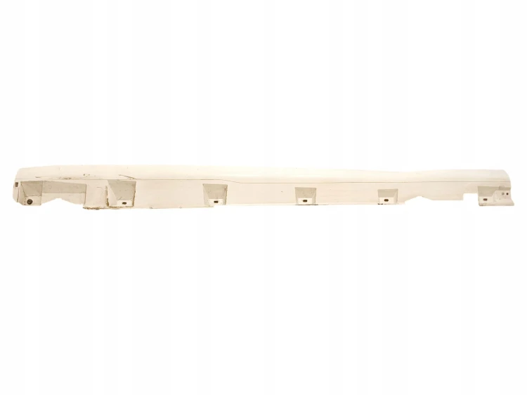 LISTWA PROGOWA LEWA FORD FOCUS MK3 (2010-2014) KOMBI KOD LAKIERU 5B