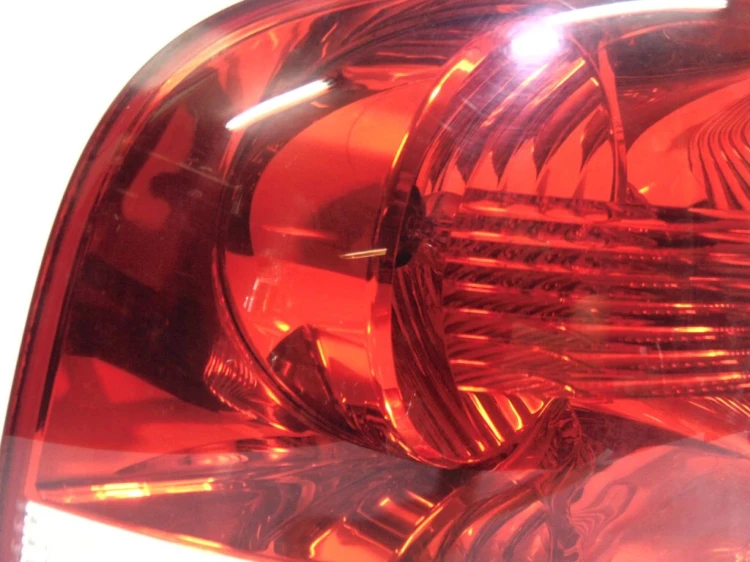 LAMPA LEWY TYŁ VOLKSWAGEN TOUAREG