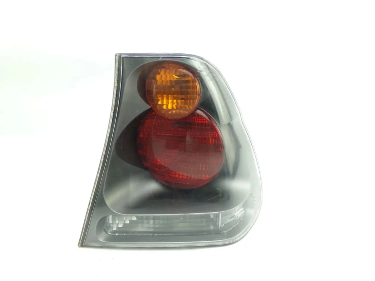 LAMPA PRAWY TYŁ BMW E46
