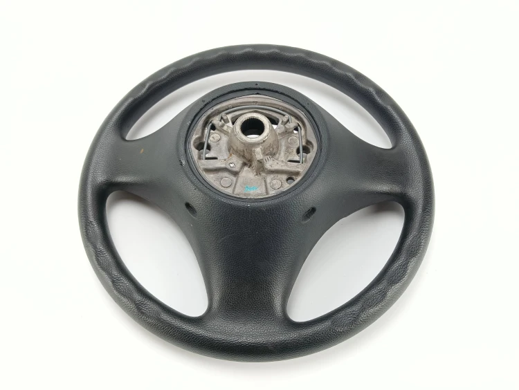KIEROWNICA BMW E90 (2004-2008) 2.0 129KM 677141101
