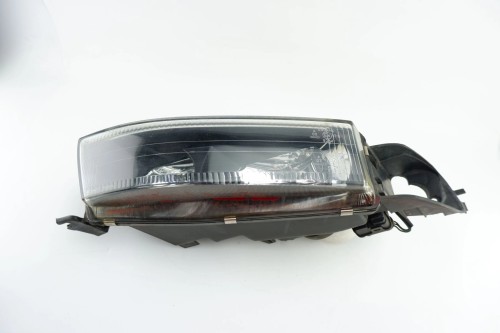 LAMPA LEWY PRZÓD MITSUBISHI GALANT VIII 8