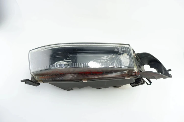 LAMPA LEWY PRZÓD MITSUBISHI GALANT VIII 8