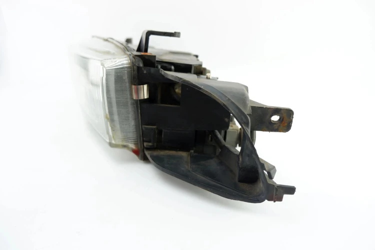 LAMPA LEWY PRZÓD MITSUBISHI GALANT VIII 8