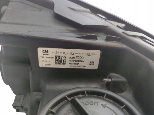 LAMPA LEWY PRZÓD OPEL ASTRA K (2015-2019) 1.6 CDTI 110KM 39047200