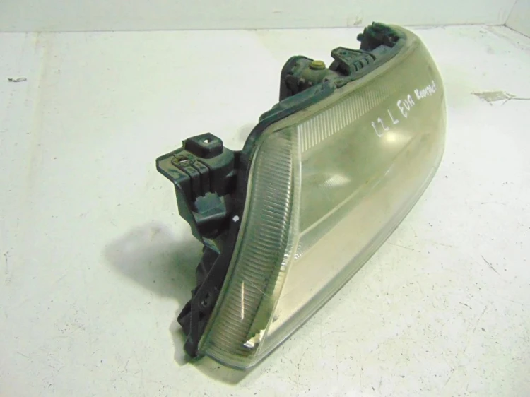 LAMPA LEWY PRZÓD RENAULT LAGUNA II (2001-2005) 2.0 DCI