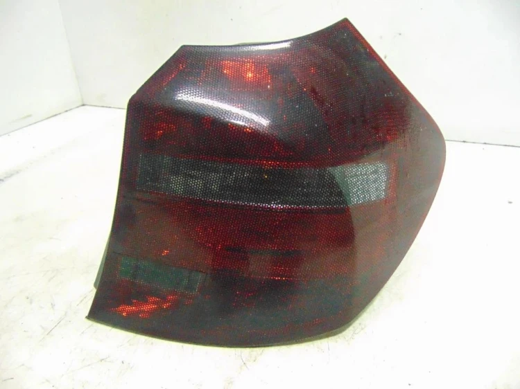 LAMPA PRAWY TYŁ BMW E87 2.0 D