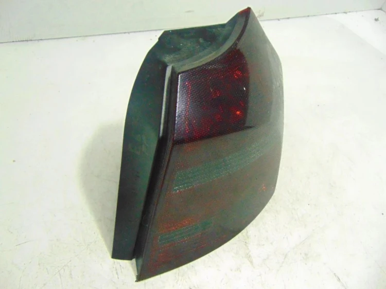 LAMPA PRAWY TYŁ BMW E87 2.0 D