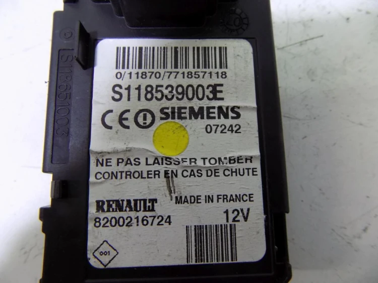 CZYTNIK KART RENAULT SCENIC II (2003-2005) S118539003E