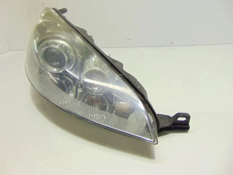 LAMPA PRAWY PRZÓD PEUGEOT 407 (2004-2008) 2.0 16V
