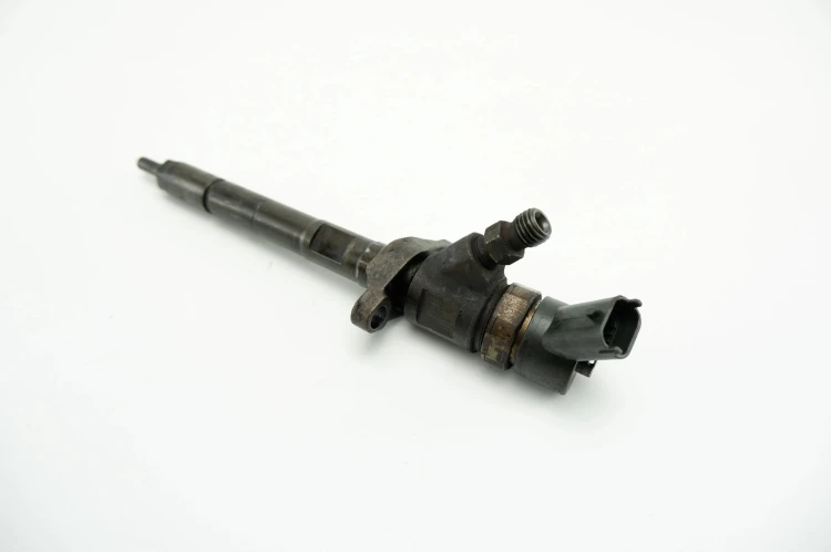 WTRYSKIWACZ PEUGEOT 307 (2001-2005) 0445110281
