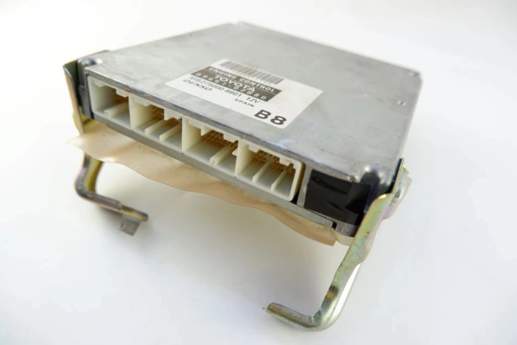 KOMPUTER STEROWNIK SILNIKA TOYOTA COROLLA E12 1.6 16V 89661-02B80