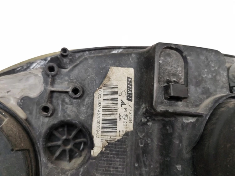 LAMPA PRAWY PRZÓD FIAT BRAVO II (2007-2010) 1.4 T-JET 150 KM 51757534