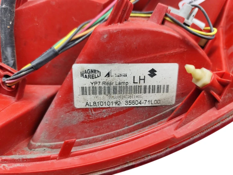 LAMPA LEWY TYŁ SUZUKI SWIFT V (2010-2013) 1.2 94KM 35604-71L00