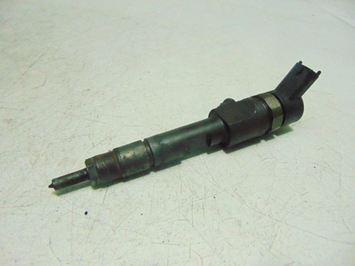 WTRYSKIWACZ RENAULT MEGANE III (2008-2013) 1.9 DCI 0445110328 BOSCH