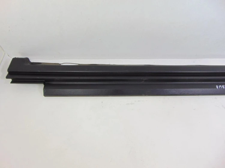 LISTWA PROGOWA PRAWA LAND ROVER RANGE ROVER III L322 (2001-2012) 3.0D 177
