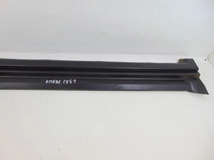LISTWA PROGOWA PRAWA LAND ROVER RANGE ROVER III L322 (2001-2012) 3.0D 177