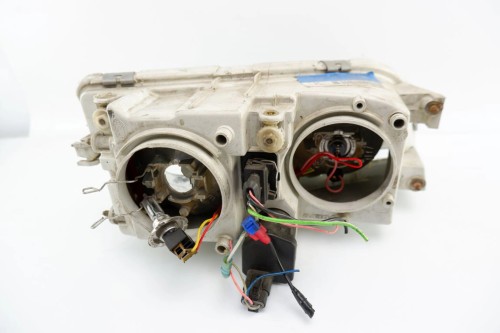 LAMPA LEWY PRZÓD VOLVO V40 I LIFT (1999-2004) 1.9 D 1AG007861-33
