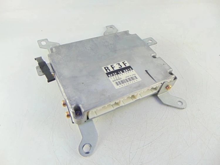 KOMPUTER STEROWNIK SILNIKA MAZDA 323F 275800-5072