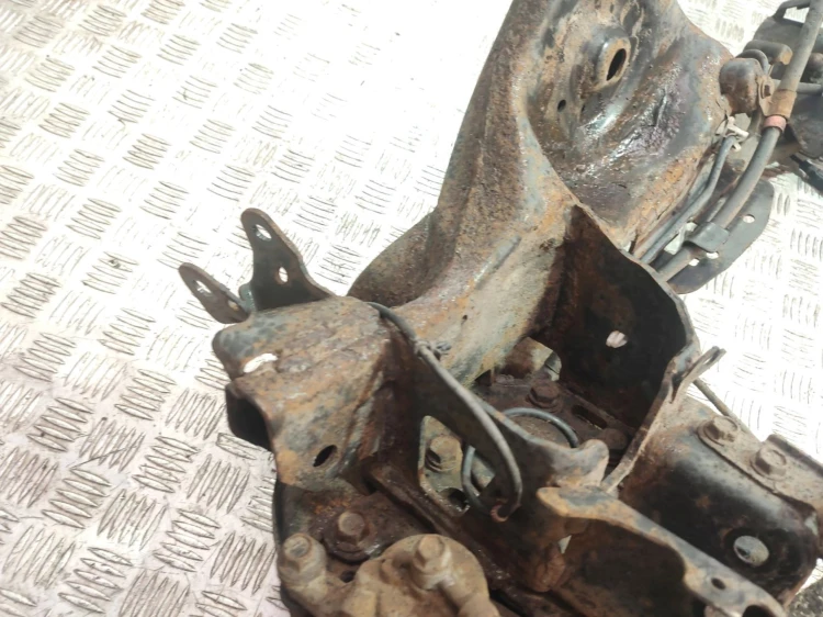 ZWROTNICA WAHACZ PRAWY TYŁ NISSAN QASHQAI+2 J10 LIFT (2009-2013) 2.0 DCI 15