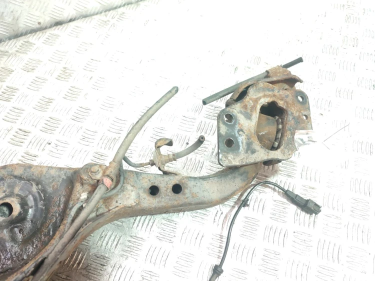 ZWROTNICA WAHACZ PRAWY TYŁ NISSAN QASHQAI+2 J10 LIFT (2009-2013) 2.0 DCI 15
